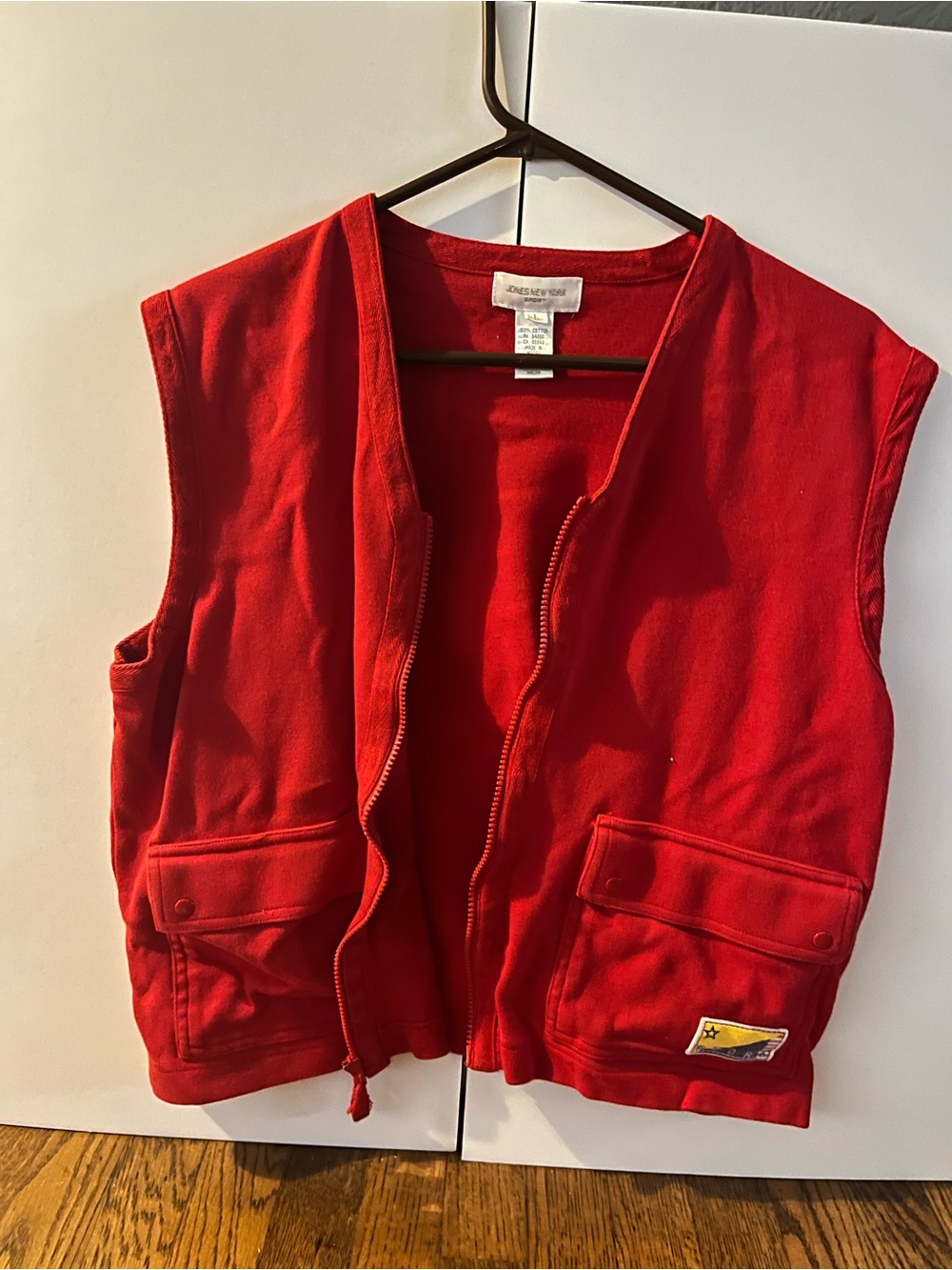 Jones New York Red Sleeveless Zip-Up Vest